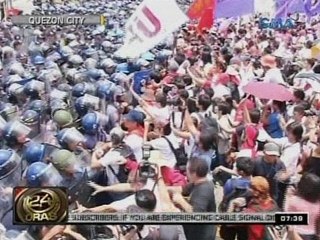 24 Oras: Nasaktang 11 demonstrador, isinugod sa ospital; 20 pulis, sugatan din