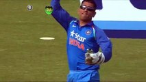 Dhoni Asked for a Review Instead of Kohli Everyone Shocked!
