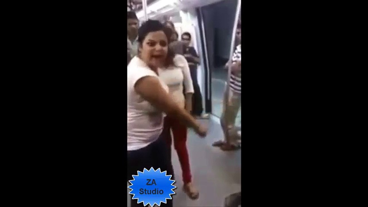 Crazy Girls Fight in Delhi Metro-So Funny
