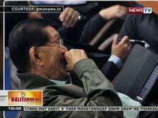 BT: Litrato ni Enrile na naglalaro sa computer tablet, kumalat sa internet