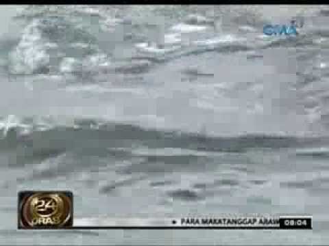 24 Oras: Walong butanding sa Lingayen Beach, pahiwatig daw na masagana sa isda ang dagat