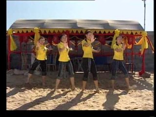 [M-Girls 四个女生] 新年辣辣 SONG -- 新年 YEAH (Official MV)