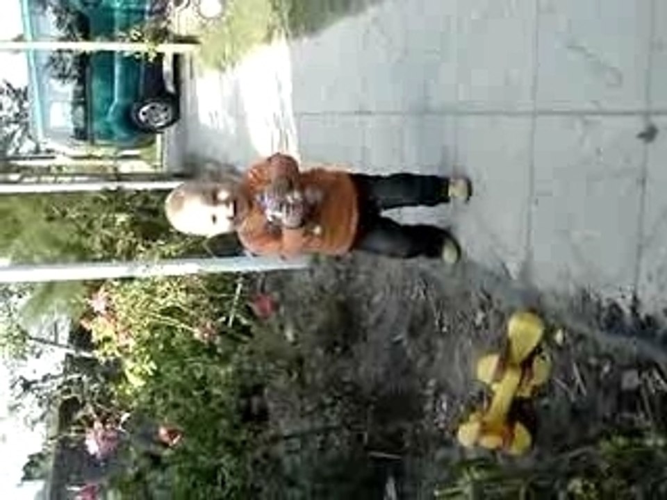 Vidéo Elouan qui marche le 09.09.07