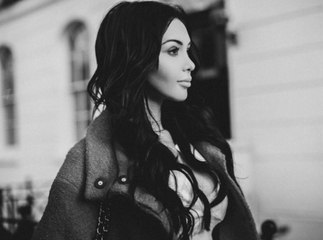 Critiquée, Nabilla répond violemment à Gérard Louvin !