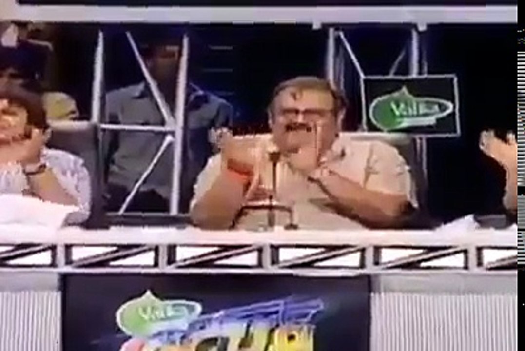 ALLAH HO AKBAR ASTAGFIRULLAH YE HAQEEQAT HY K KOI JADUOO(360p)