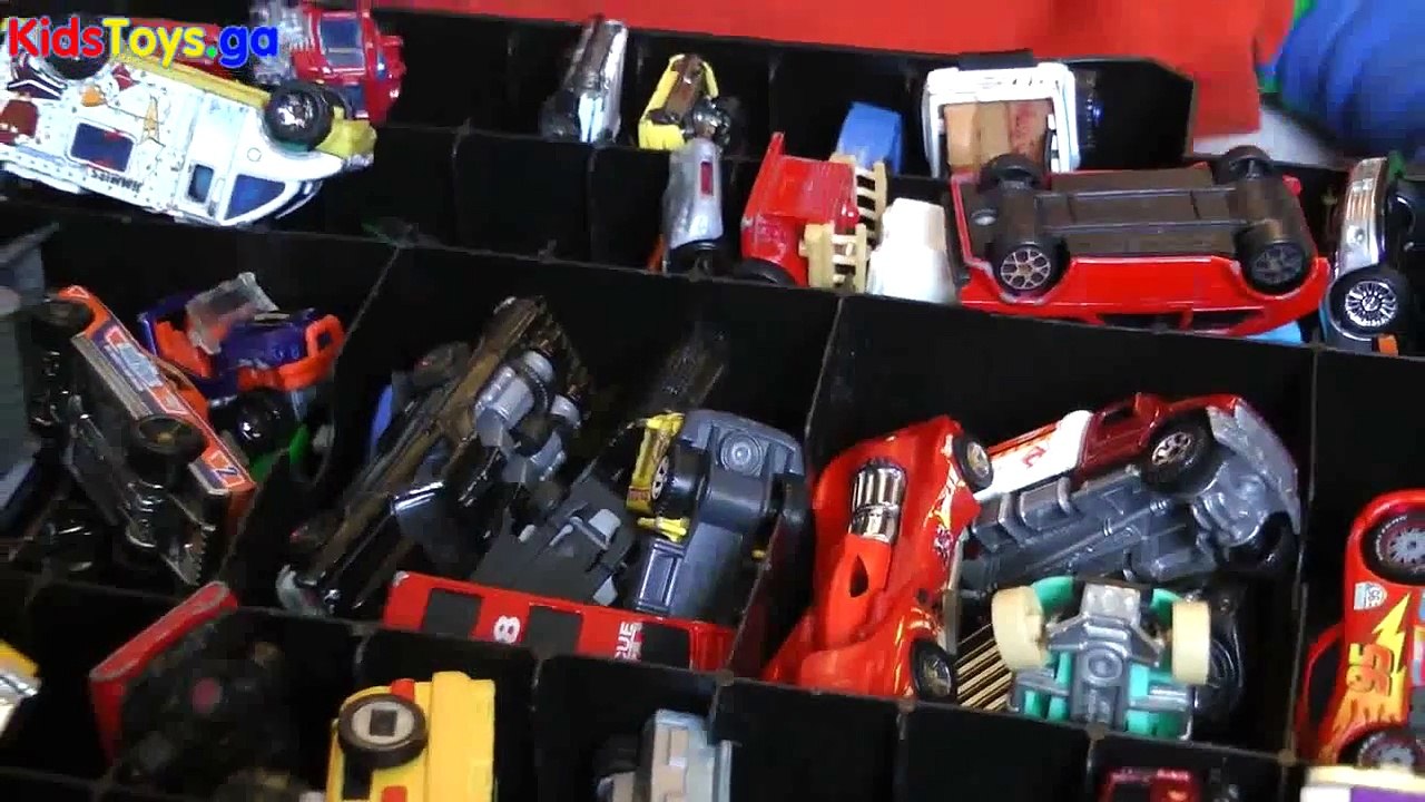 KIDS PLAYING HOT WHEELS TOY CARS! Playtime Action!!! - learn numbers kids toys