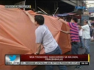 24 Oras: Mga tindahang nakaharang sa kalsada sa Divisoria, pinagbabaklas