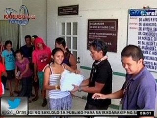 24Oras: 20 nasalantang pamilyang tumutuloy sa ospital, natulungan ng Kapuso Foundation