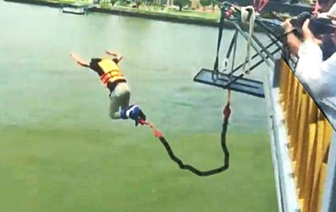 Bungee Jumping Yaparken Bayıldı