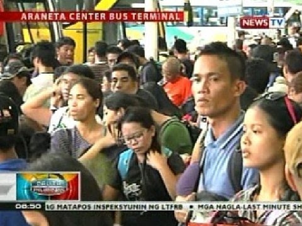BP: Mga bibiyahe pa-probinsya ngayong Pasko, dagsa sa bus terminal