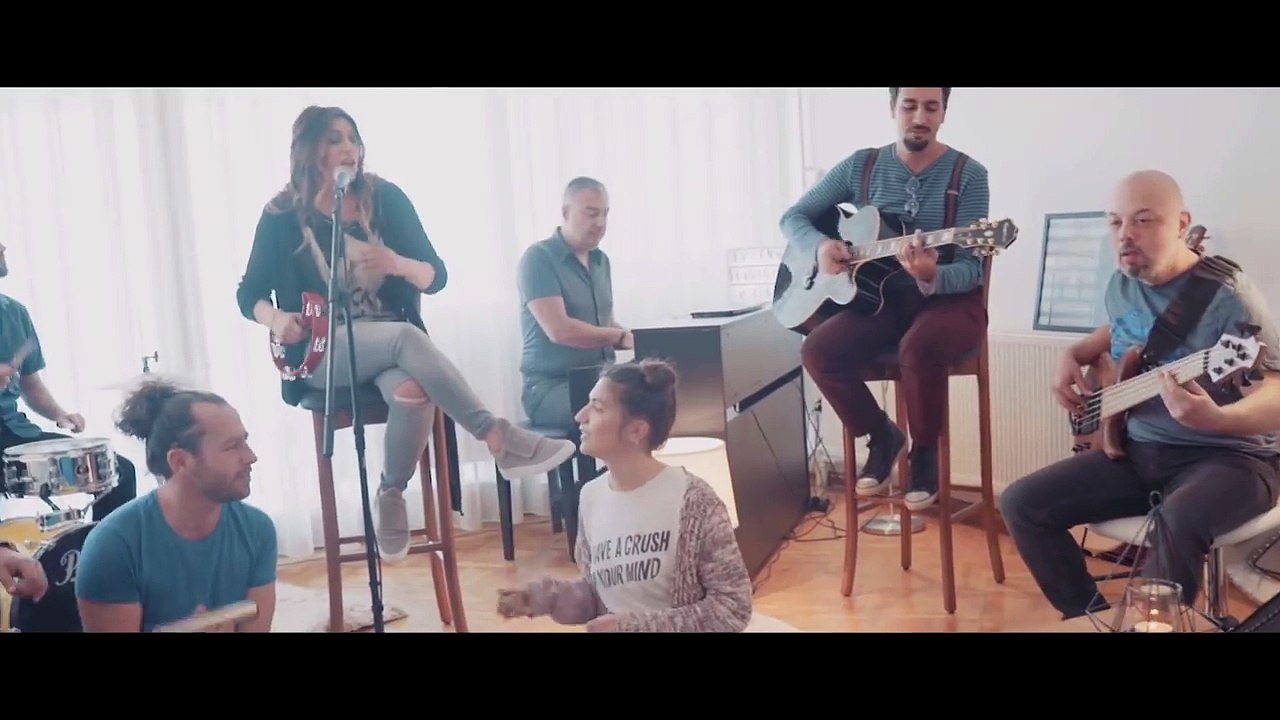 Selin Atasoy - Bir Yer Bulursam
