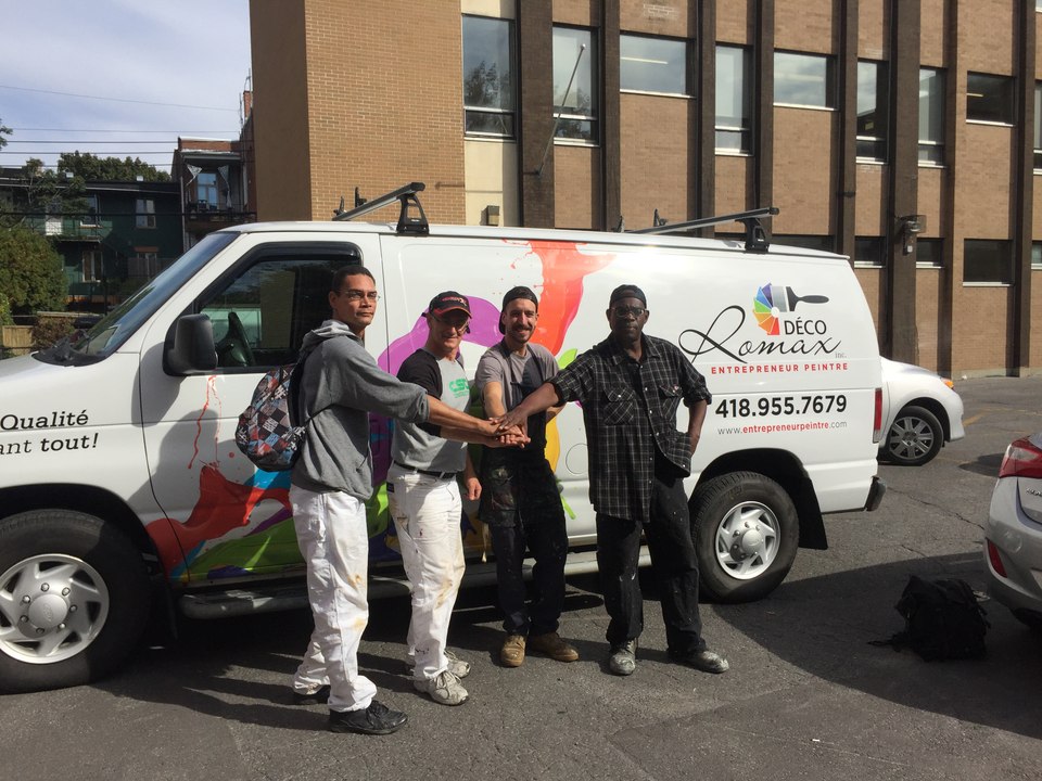 Vidé drôle / Gags / entrepreneur peintre / peintre en bâtiment / Patio / Robert Bowen