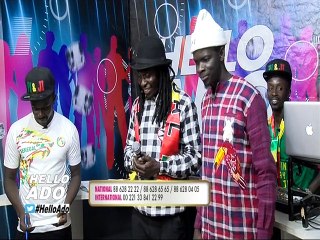 YOUSSOU NDOUR APPELLE EN DIRECT DAARA J FAMILY DANS HELLO ADO