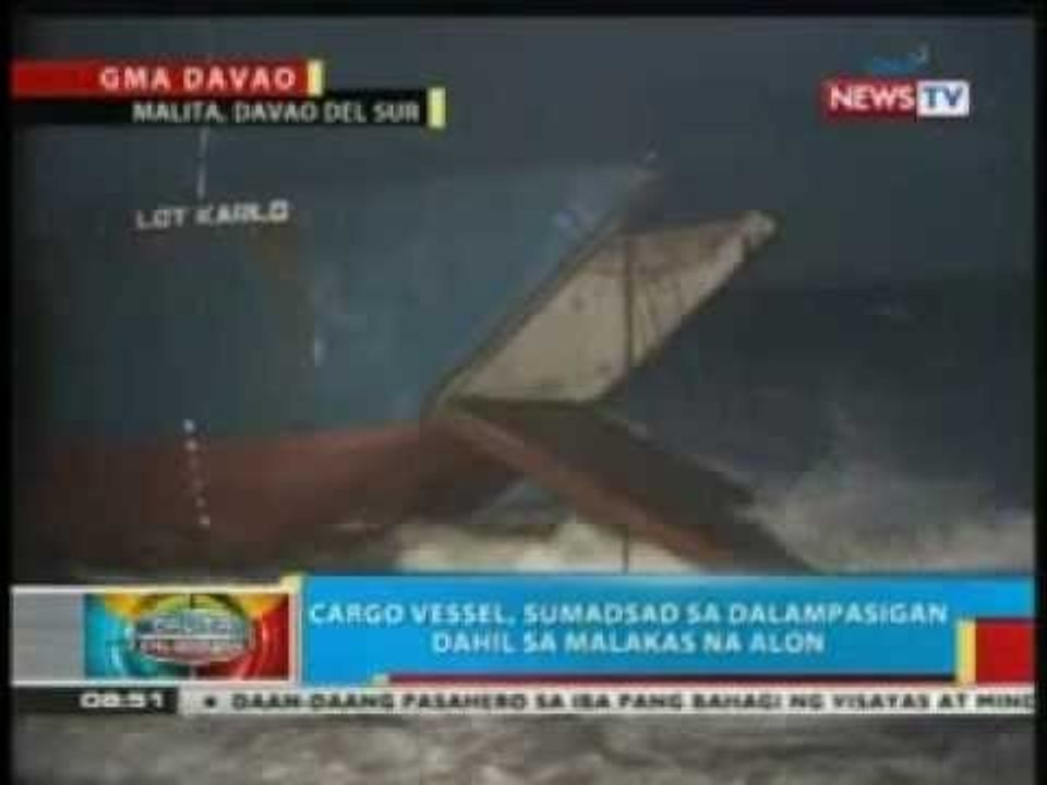 BP: Cargo vessel, sumadsad sa dalampasigan dahil sa malakas na alon