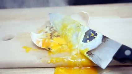 EXPERIMENT Glowing 1000 degree KNIFE VS DRY ICE