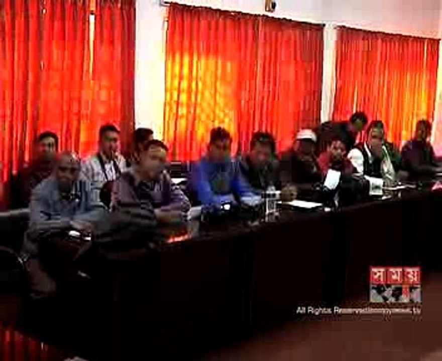 বরিশালে বিকাশ প্রতারক চক্রের এক সদস্য আটক