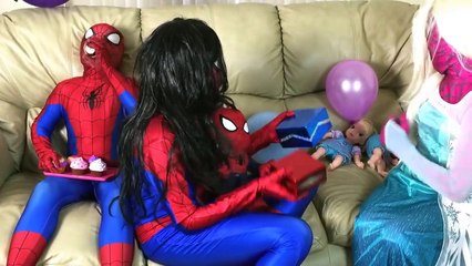 http://www.dailymotion.com/video/x4u1uv1_spiderman-vs-venom-vs-batman-vs-joker-wws-world-wrestling-superheroes-superhero-team-dovrnhmwn48_shortfilms1