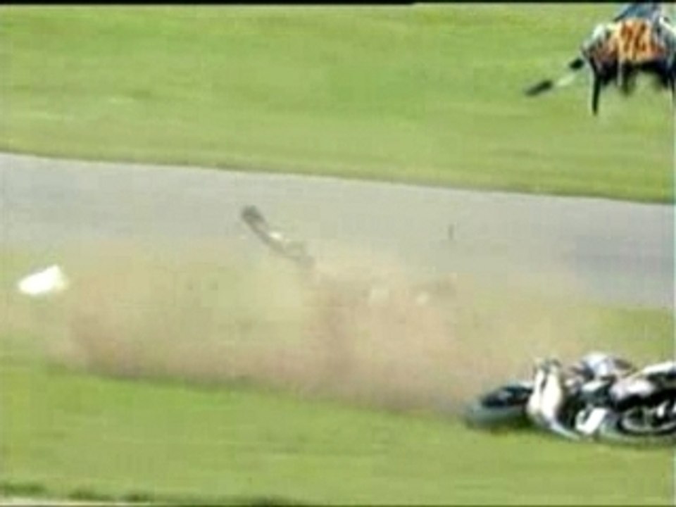 Moto - Crash Ducati Driver Doing some serious stunts