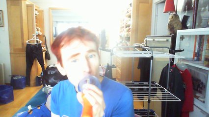 Wiwi égratigne "désolé Mémé" des Wriggles