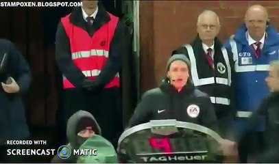 Mourinho e Klopp pegaram-se em Old Trafford (vídeo)