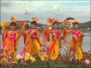 [小千金] 迎春花 -- 送你一个大年糕 (Official MV)