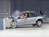 2002 Jaguar X-Type moderate overlap IIHS crash test