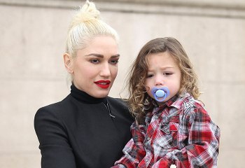 Télécharger la video: Gwen Stefani Spotted At Church With Kids Amid Marriage Rumors