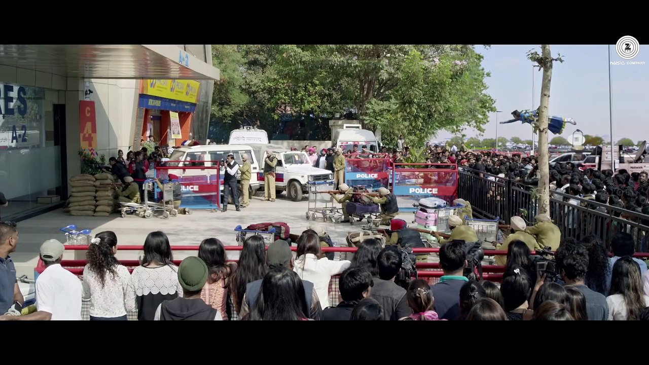 A Flying Jatt -Title Track-Tiger Shroff & Jacqueline Fernandez