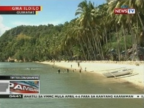 Mga white sand beach at rock formation, makikita sa isla ng Guimaras