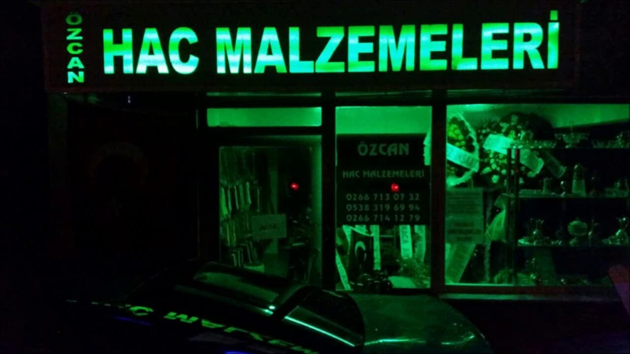 ÖZCAN HAC MALZEMELERİ MAĞAZASI YENİ YERİNDE HİZMETE GİRDİ