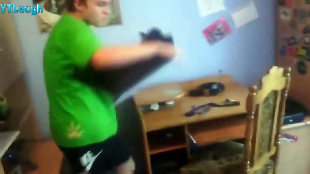 Funny comedy videos 2016 Stupid people doing stupid Whats app Funny Comedy Videos