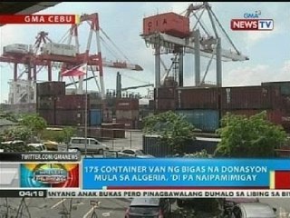 Relief goods para sa mga nasalanta ng bagyong Yolanda, nakatengga lang sa pantalan sa Cebu
