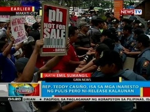 Mga pulis at militante, nagkagirian sa Makati kung saan ginaganap ang WEF on East Asia