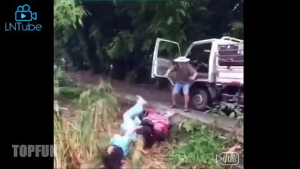 comedy video - New Funny videos 2016 - China funny pranks - Replays 100 times still Funny