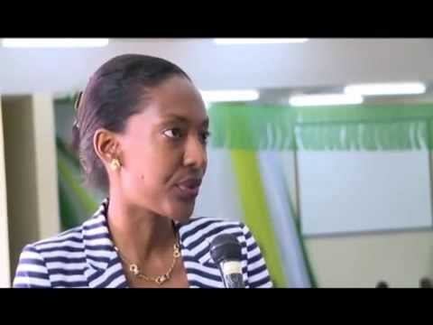 RTI1/‪Développement: La jeunesse africaine au service du développement du continent‬