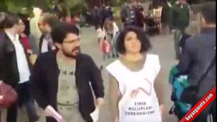 Cumhuriyet'i savunurken komik duruma düşmek