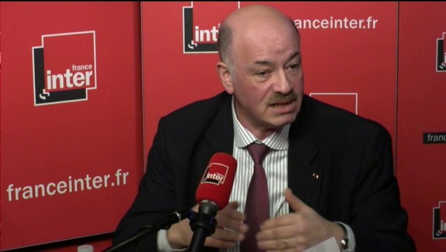 Alain Bauer répond aux questions de Léa Salamé