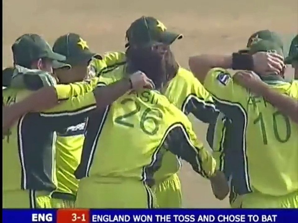 Muhammad Asif and Shabbir Ahmad Wicket in First Over of International ODI Match