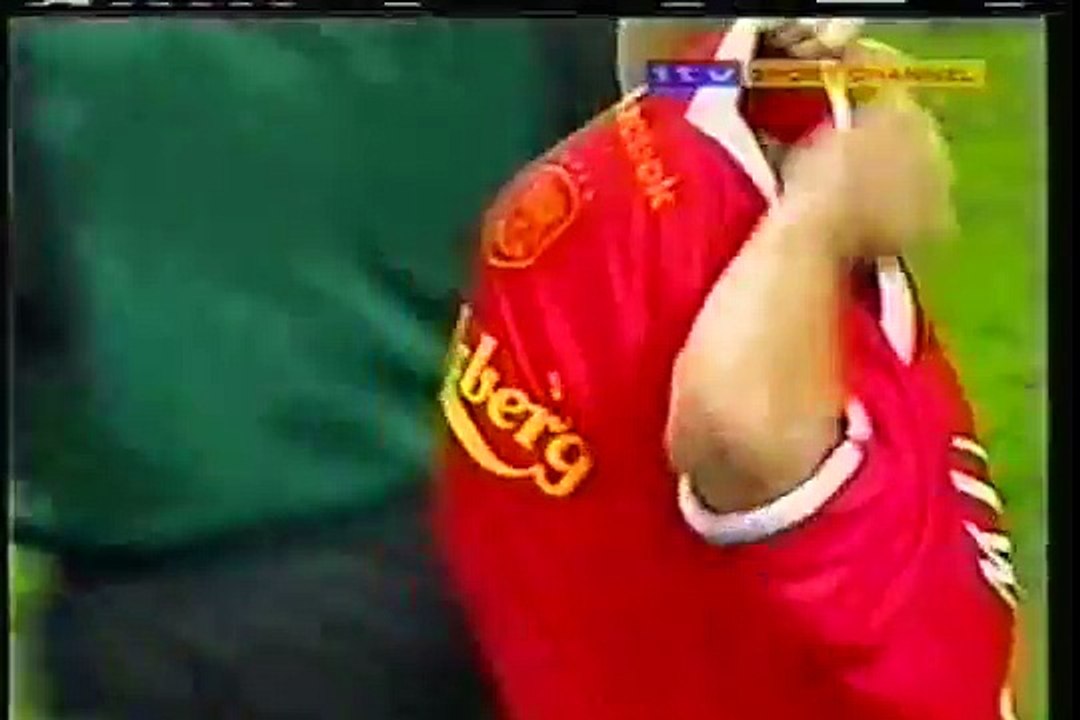 24.10.2001 - 2001-2002 UEFA Champions League Group B Matchday 5 Boavista FC 1-1 Liverpool