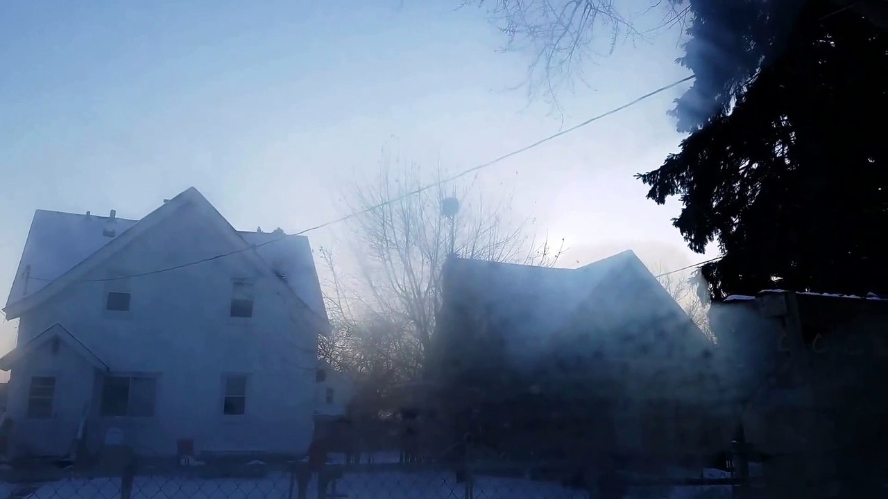 Quand tu vois ton pare-brise geler en direct tellement il fait froid