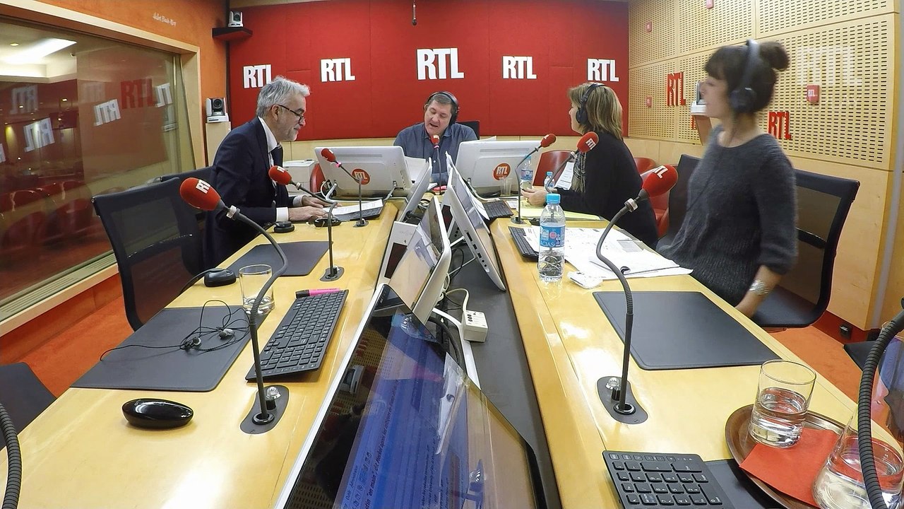 École payante pour les étrangers ? Pascal Praud "préfère Victor Hugo à Marine Le Pen"