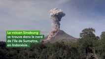 Indonésie : le volcan Sinabung entre de nouveau en éruption
