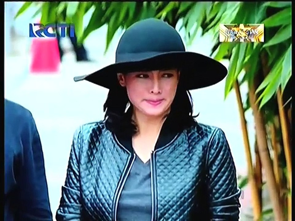 Scene MaCan n PapaBro AJ799