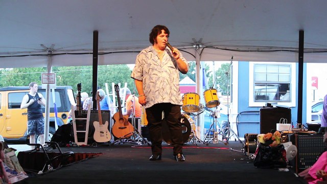 Allex Flores sings 'It's Midnight' Elvis Week 2016