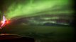 Des aurores boréales magnifiques filmées depuis le hublot d'un jet