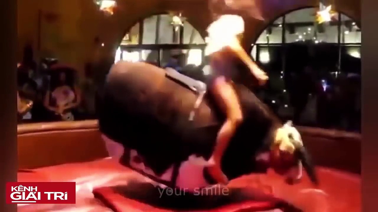 sexy girls funny fails 2016