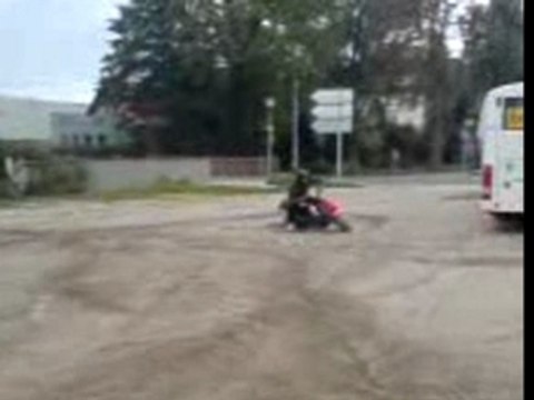 delire en ludix sur un parking de sable !!!