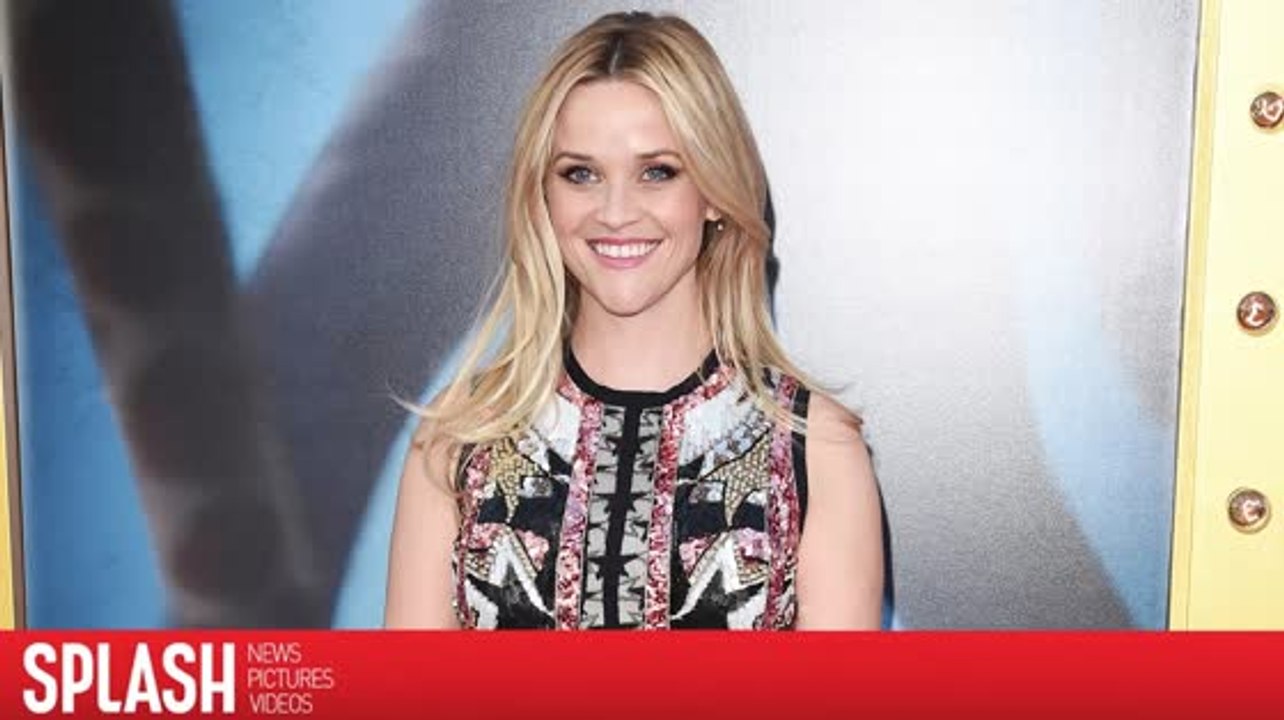 Reese Witherspoon Hints at 'Legally Blonde 3'
