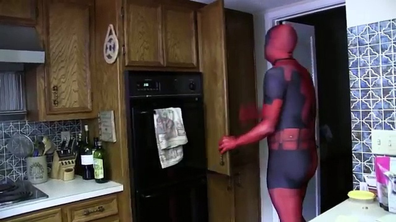 Deadpool Vs Spiderman - Real Life Superhero Fights - Epic Battle Round 2