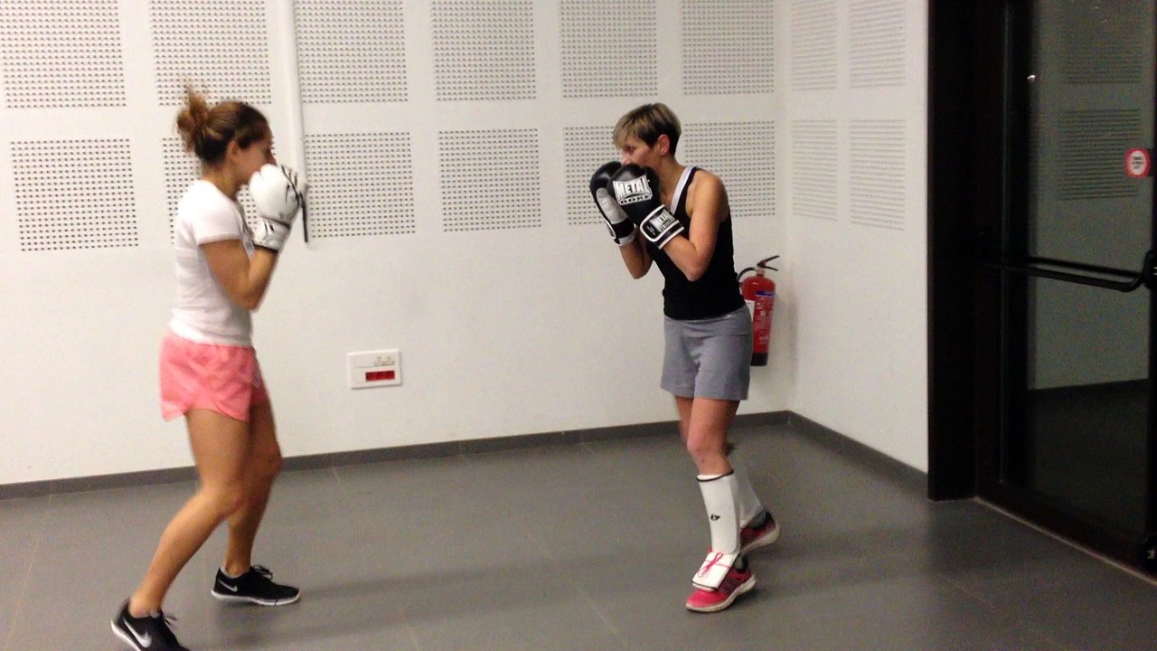 Kick boxing st sulpice femmes toucher pas être...